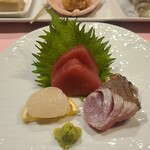 こみや - お造り(帆立、マグロ、カツオ)