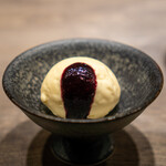 USHIGORO S. - マスカルポーネアイスクリーム ~ブルーベリーソース~