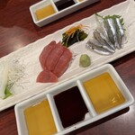 やき鳥 きたな - コウイカ、本マグロ赤身、キビナゴ それぞれハーフ