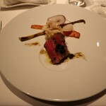 アンティカ オステリア デル ポンテ - シェフ厳選　和牛ロース肉　黒トリュフ香るコンソメスープと共に