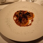 アンティカ オステリア デル ポンテ - ブレス産ハトのラビオリ　黒トリュフとモリーユ茸のソース