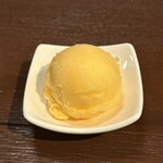 FELLOWS Bistro&Bar - 