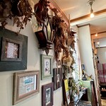 カフェモン - おしゃれな店内、お姉さんの「好き」がいっぱい詰まっています(^^)