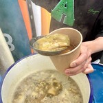 カフェモン - カップに取り分けてくれます♪