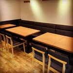 300 En Izakaya Yagobee - 店內桌席