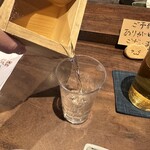 藁焼 みかん - 桝の香りが移った日本酒も最高