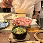 藁焼 みかん - すき焼き。お肉柔らかかった。