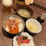 藁焼 みかん - お味噌汁と梅昆布茶、ついてきます