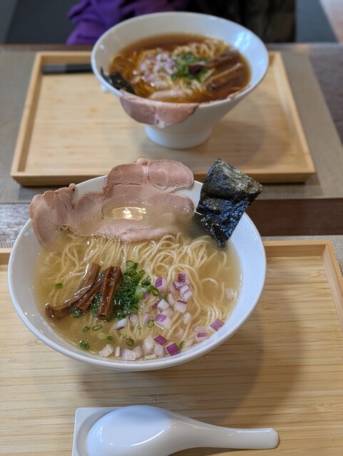 丸三角四角 (○△□) - 新町/ラーメン | 食べログ 丸三角四角 (○△□) - 新町/ラーメン | 食べログ