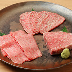 和牛処 犇 - 黒毛和牛3種盛り合わせ