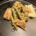 イタリアン チャイナバル村塾 - 鶏もも肉とインゲンの青海苔オイマヨチキン590円