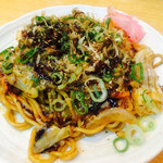 笑多 - かす入り 焼きそば。美味しい！
      