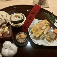 よし澤 - 節分八寸　恵方巻き、なまこみぞれあえ、煮豆、焼きたけのこ、いわし、にんじんカステラ