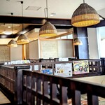 宮古島とんかつ 琉宮 - 席数は142席との事。平日のお昼、お席は半分弱ほどの利用でした。