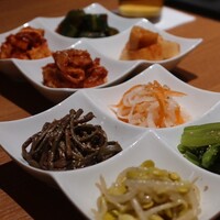 YAKINIKU BON'S - 