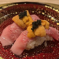 肉寿司 イタリアンバル 閂 心斎橋店 - 薔薇のお肉から生まれた肉寿司〜✨これはテンション上がります✨