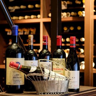 【ソムリエがいるお店】豊富なワインとお料理のマリアージュ