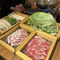 しゃぶしゃぶ・創作料理居酒屋 豚吟 栄店 - 