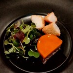 LA COMBE - ⭐️シェフさんスペシャリテ⭐️人参ムース❤️一番下は鶏レバームース♫4層からなる複雑な作り♡優しく甘い♫