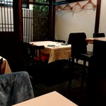 LA COMBE - 二重扉の中は落ち着いた居心地の良い空間♡♡