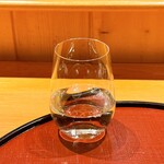 岡 - 〆張鶴春絞り 純米吟醸生原酒