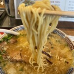 大島ラーメン あづまや - 麺リフト