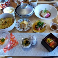 豆富料理と吟醸せいろ蒸し 八かく庵 大阪ステーションシティ店 - 