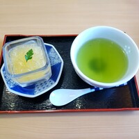 豆富料理と吟醸せいろ蒸し 八かく庵 大阪ステーションシティ店 - 