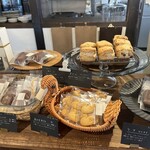 あひる菓子店 - 焼き菓子のコーナー　あひるさんのクッキー可愛い♡