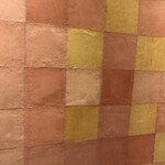 スターバックス ティバーナストア 銀座マロニエ通り店 - クレーっぽい　壁紙ですねえ。