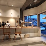 コーヒーと菓子 awai - 