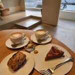 コーヒーと菓子 awai - 