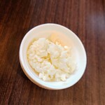 手打ち中華そば 酒田 - ニンニク(50円)