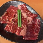 炭火焼肉＆ホルモン伝次 - 