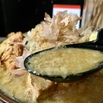 ラーメン専門 宮の森 - スープ