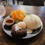Cafe ジビエ工業 - ハンバーグプレート（1,670円）