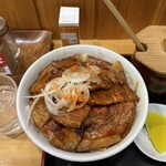 ぶた丼のとん田 - 