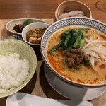 江戸中華 よし町 - 