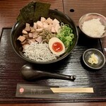 神楽 海老で鯛を釣る麺堂 - 