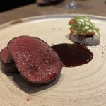 ラチュレ - 蝦夷鹿ロースのロースト