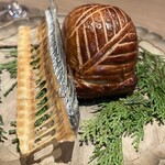 ラチュレ - 太刀魚のパイ包み（カット前）