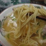 長浜ラーメン こじま - 低加水細ストレート麺