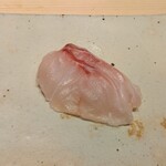 すしやのたい悟 - 「あら」の刺身