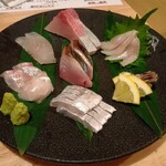 廣島牡蠣 みやまえ 離れ - 