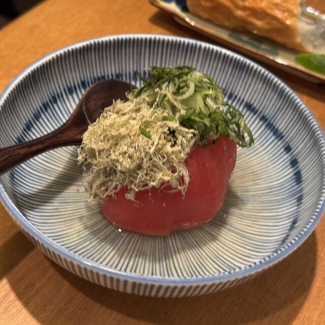 三茶 2025SS THREE Graphic T-shirt フロントのグラフィックは実際のTHREEに