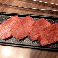焼肉うしごろ 新宿三丁目店 - 