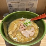 焼きあご塩らー麺 たかはし - 