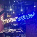 OVERWHELM HAMBURGER & BAR STAND - 