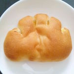 ホシノ天然酵母パン　バリー - クリームパン￥150
