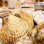 豊丸水産 - 活ホタテ
※これは、1人1個